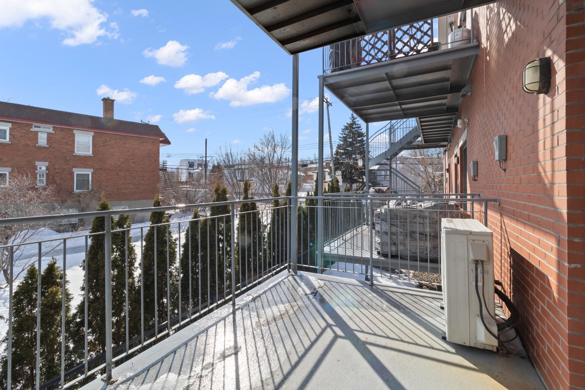 









12832


Rue Notre-Dame E.

, 100,
Montréal (Rivière-des-Prairies/Pointe-aux-Trembles),




QC
H1A1R9

