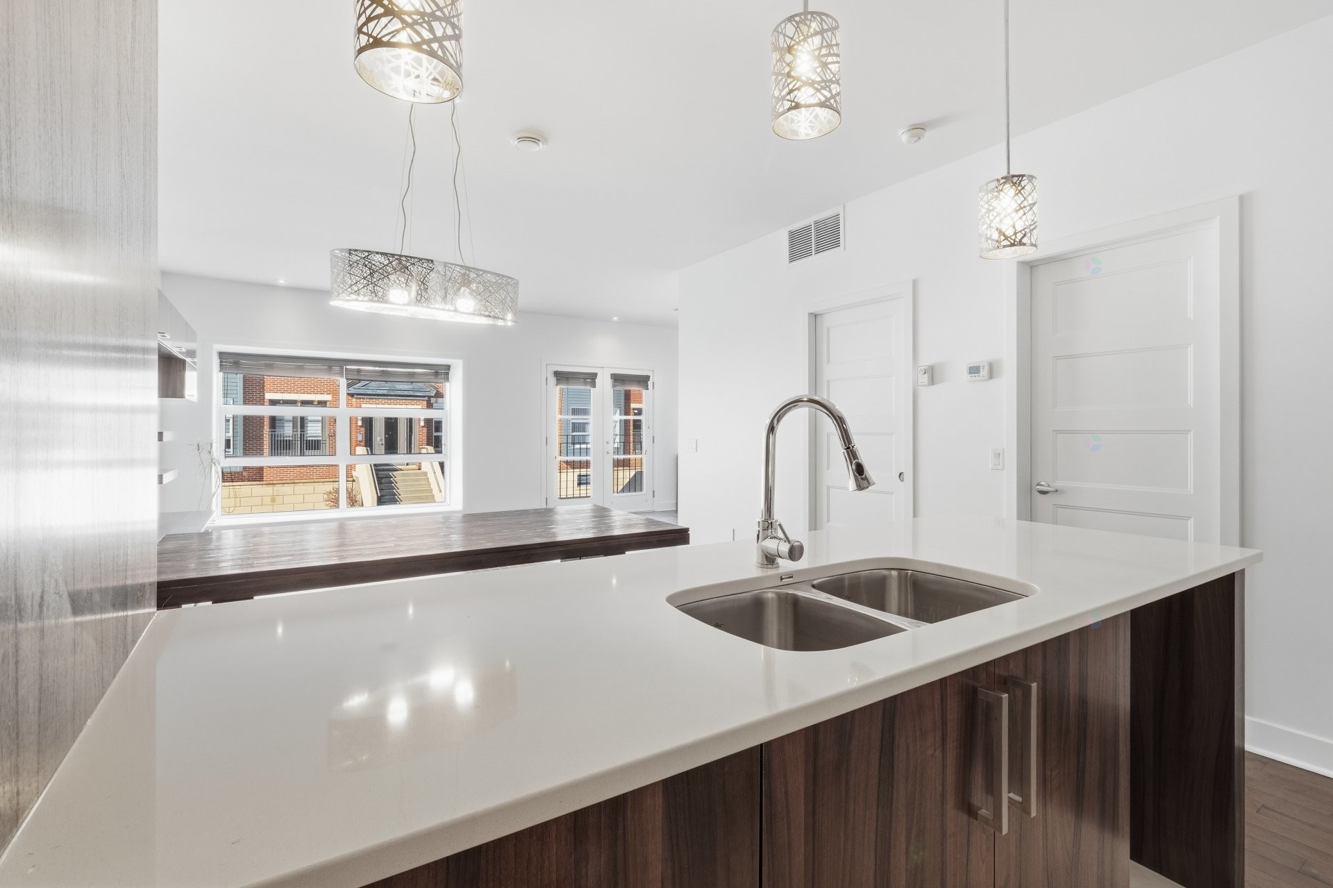 









12832


Rue Notre-Dame E.

, 100,
Montréal (Rivière-des-Prairies/Pointe-aux-Trembles),




QC
H1A1R9

