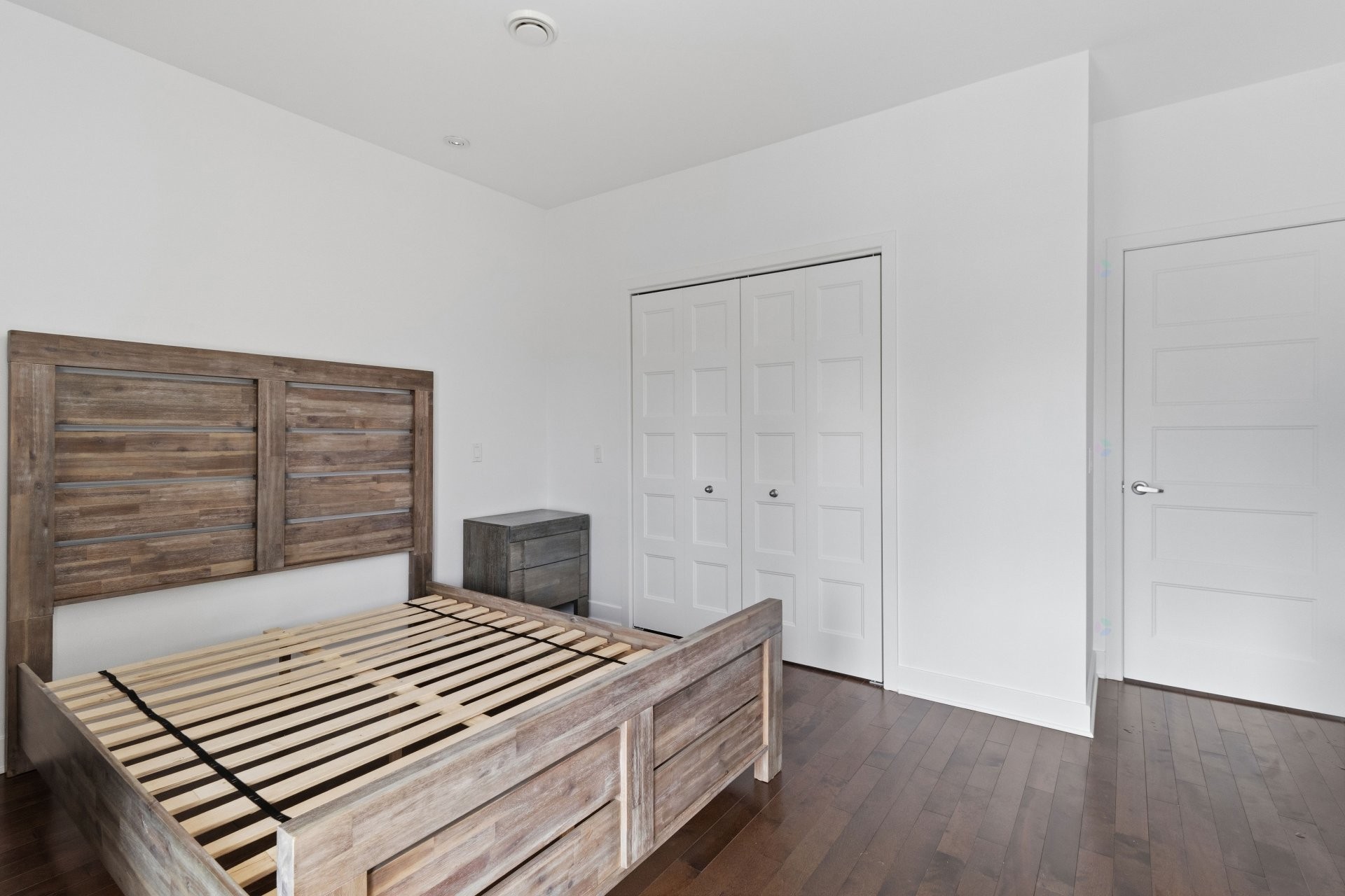 









12832


Rue Notre-Dame E.

, 100,
Montréal (Rivière-des-Prairies/Pointe-aux-Trembles),




QC
H1A1R9

