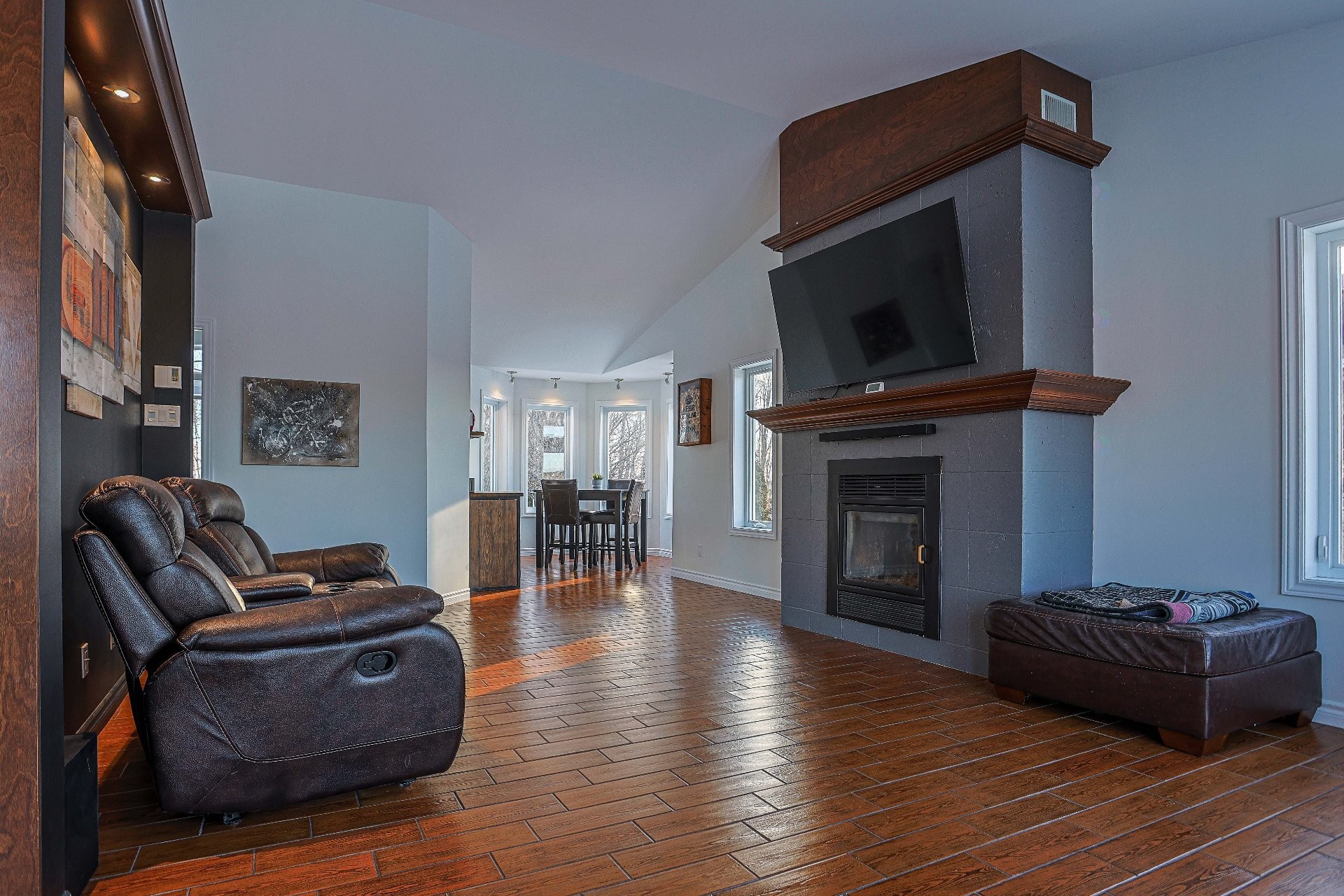 









265


Place Auger

,
Saint-Boniface,




QC
G0X2L0

