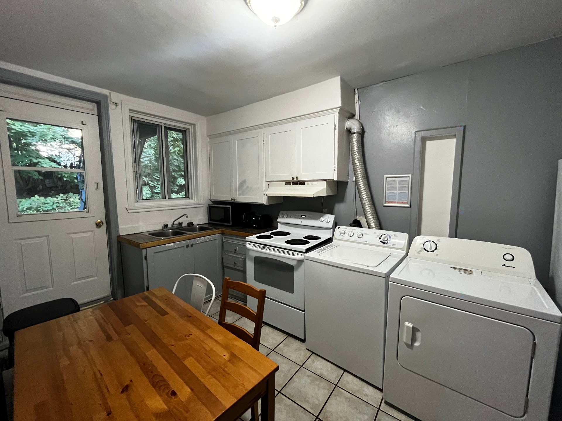 









3130


Av. Barclay

, 2,
Montréal (Côte-des-Neiges/Notre-Dame-de-Grâce),




QC
H3S1K1

