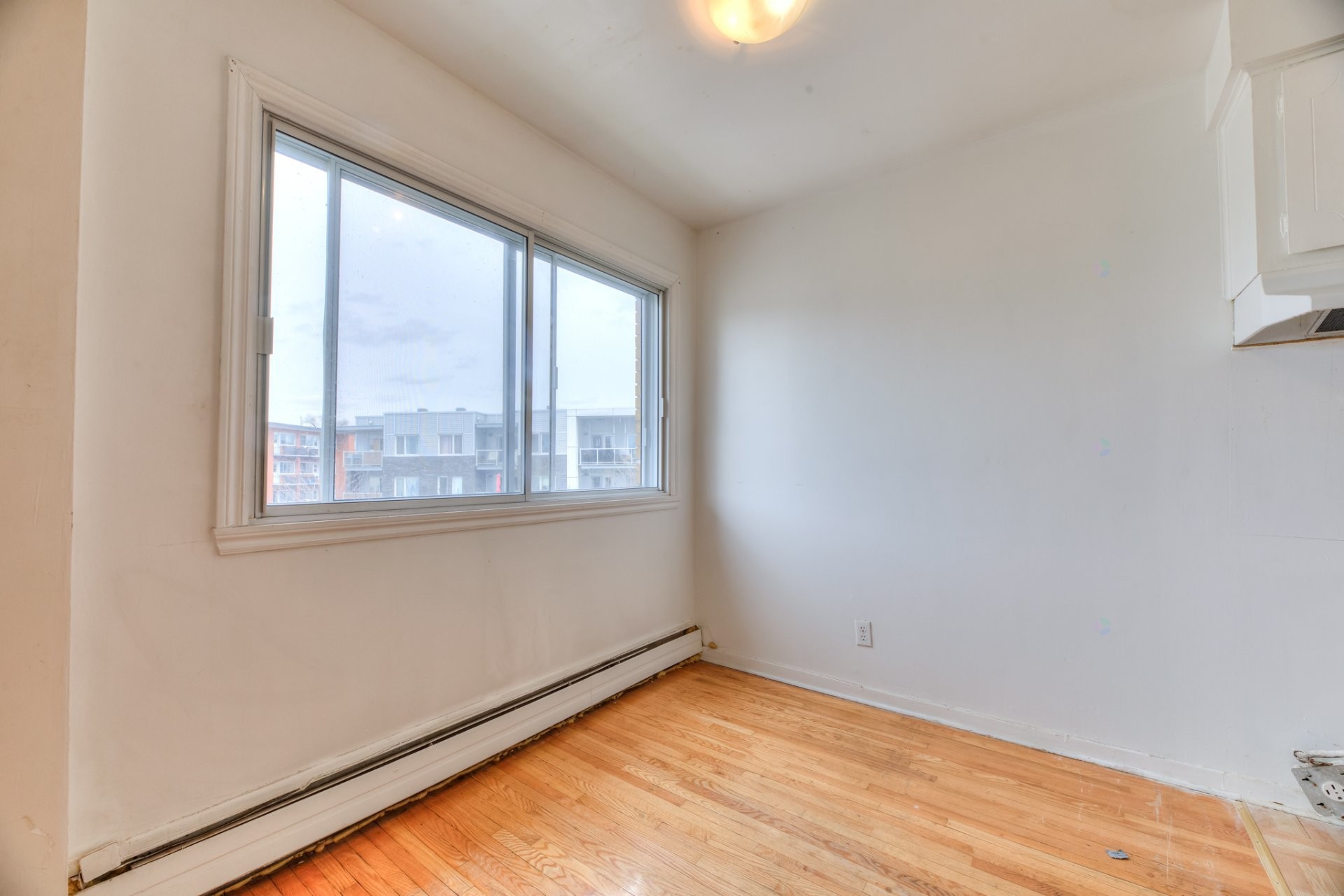 









3355


Rue Ivan-Franko

, 302,
Montréal (Lachine),




QC
H8T1N9

