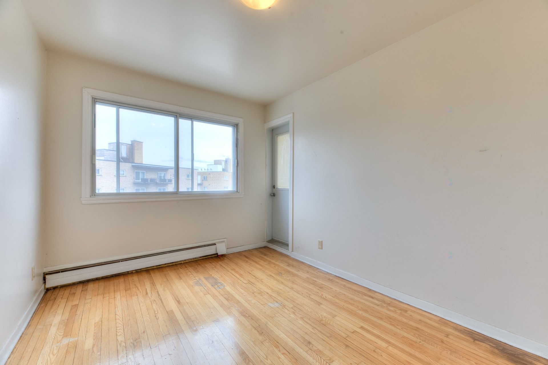 









3355


Rue Ivan-Franko

, 302,
Montréal (Lachine),




QC
H8T1N9

