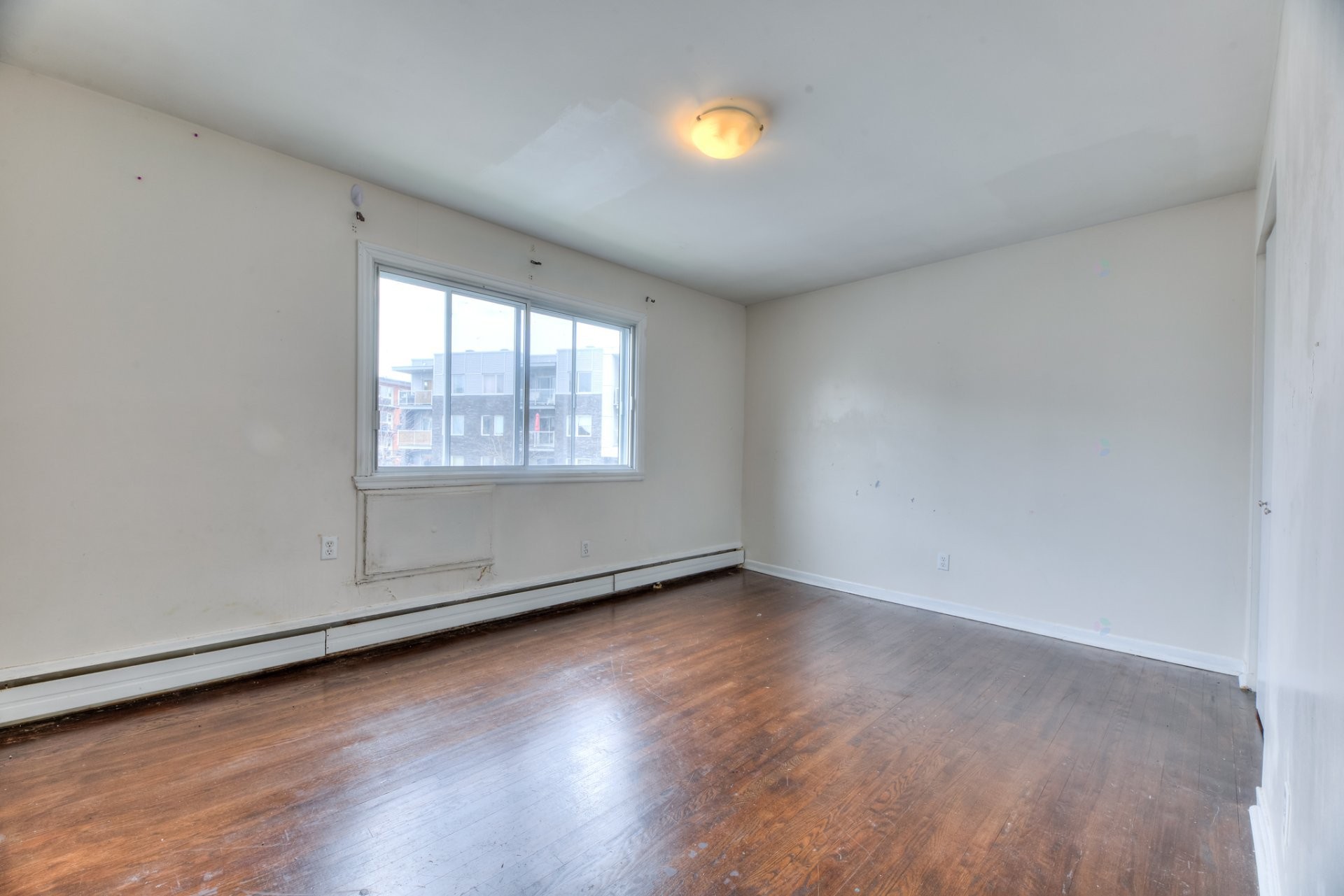 









3355


Rue Ivan-Franko

, 202,
Montréal (Lachine),




QC
H8T1N9

