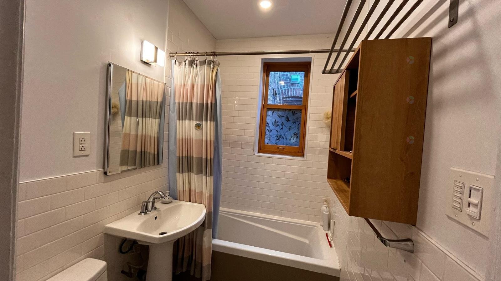 









2096


Av. Claremont

, 20,
Montréal (Côte-des-Neiges/Notre-Dame-de-Grâce),




QC
H3Z2P8


