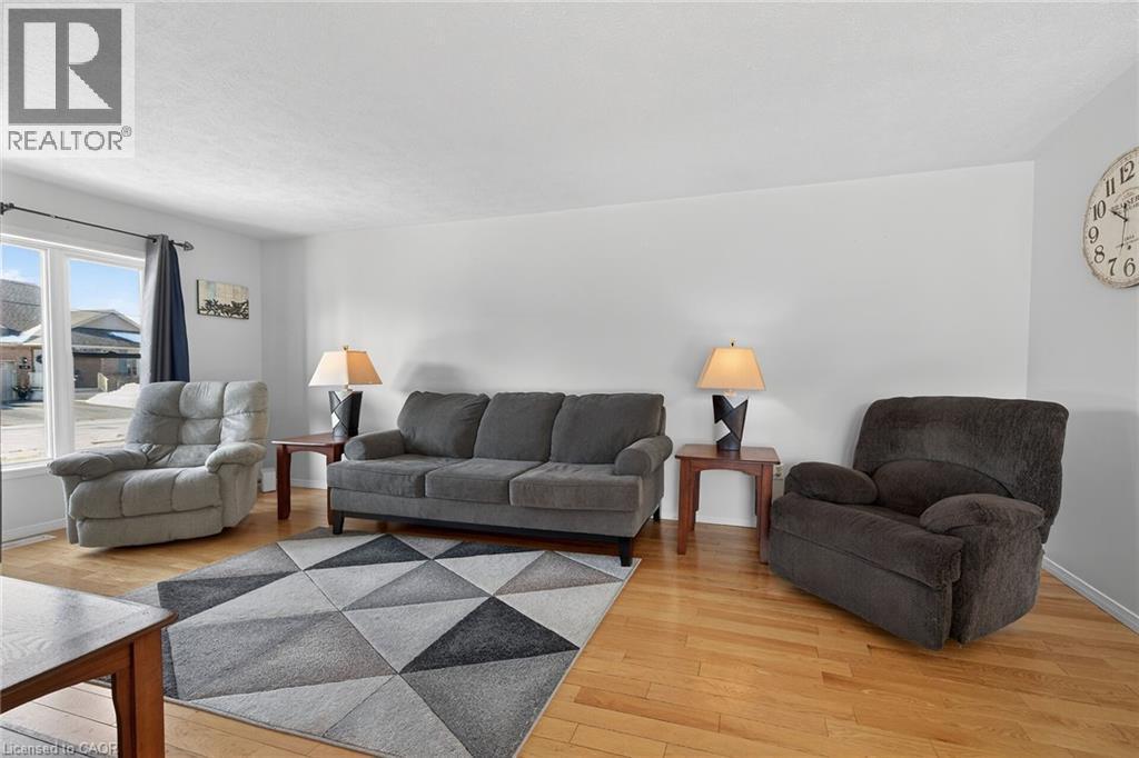 












115 FOREST Street E

,
Dunnville,




Ontario
N1A1B9

