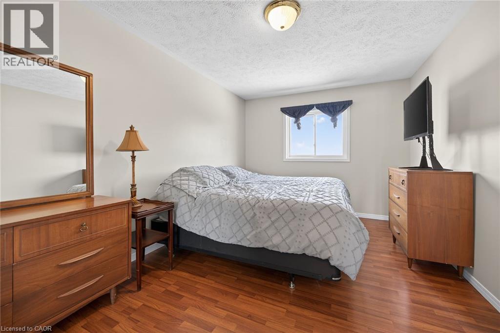 












115 FOREST Street E

,
Dunnville,




Ontario
N1A1B9

