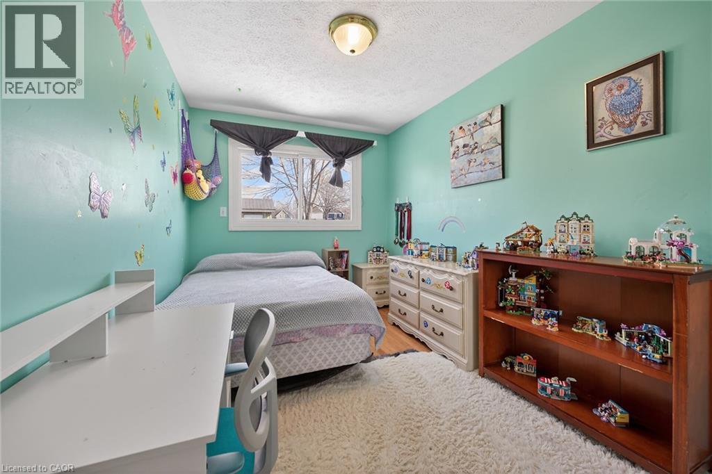 












115 FOREST Street E

,
Dunnville,




Ontario
N1A1B9

