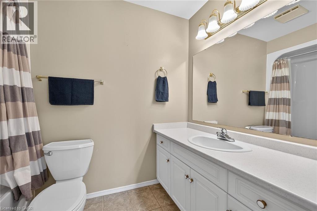 












115 FOREST Street E

,
Dunnville,




Ontario
N1A1B9

