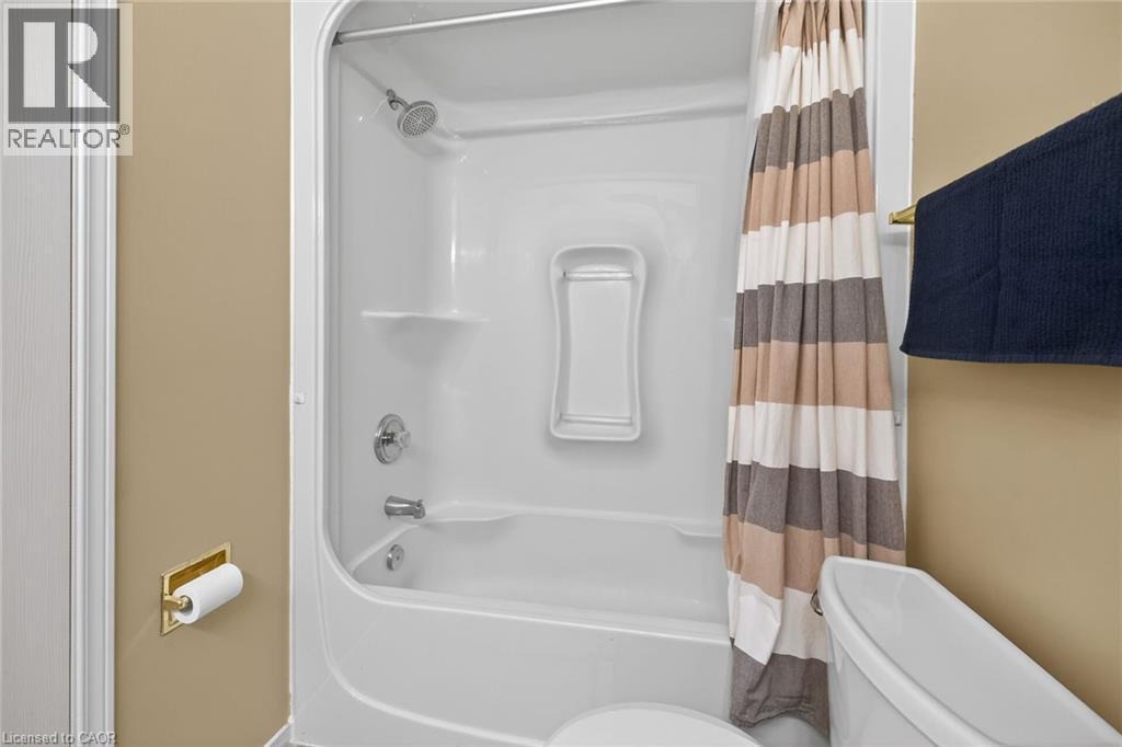 












115 FOREST Street E

,
Dunnville,




Ontario
N1A1B9

