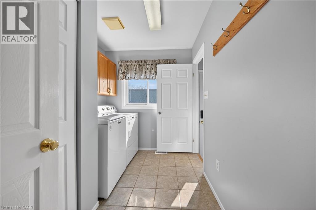 












115 FOREST Street E

,
Dunnville,




Ontario
N1A1B9

