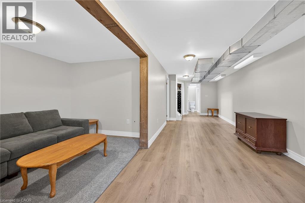 












115 FOREST Street E

,
Dunnville,




Ontario
N1A1B9

