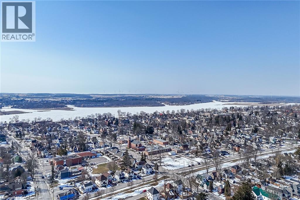 












115 FOREST Street E

,
Dunnville,




Ontario
N1A1B9

