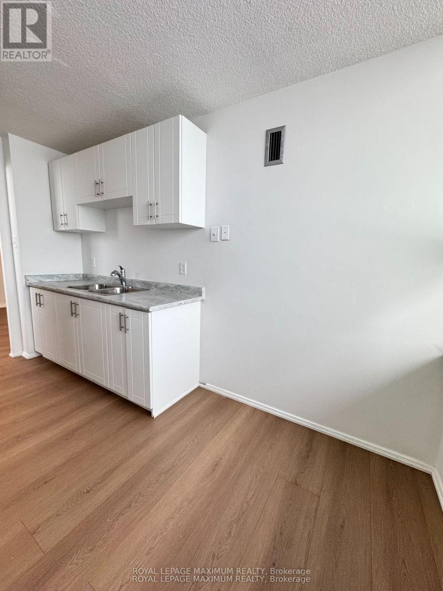 












1912 - 15 KENSINGTON ROAD

,
Brampton,




Ontario
L6T3W2

