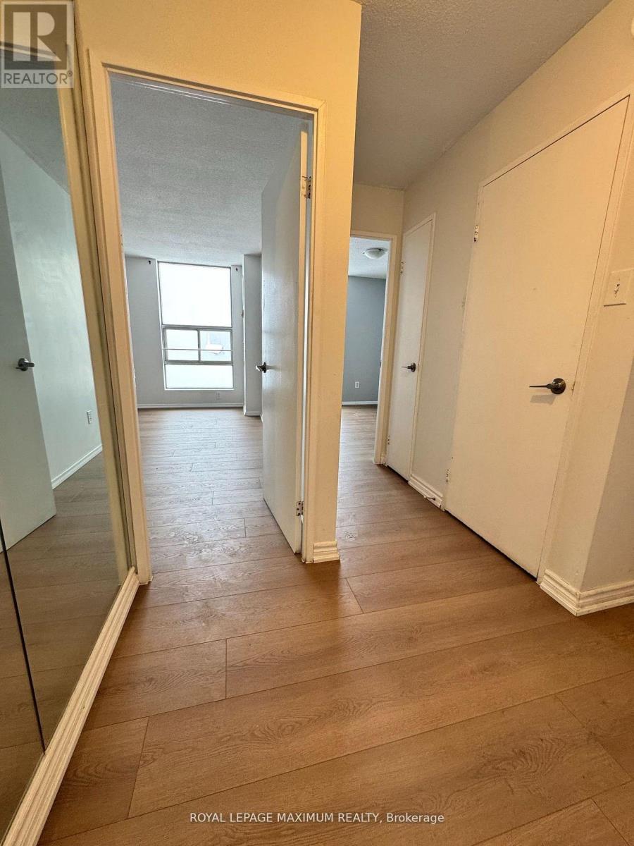 












1912 - 15 KENSINGTON ROAD

,
Brampton,




Ontario
L6T3W2

