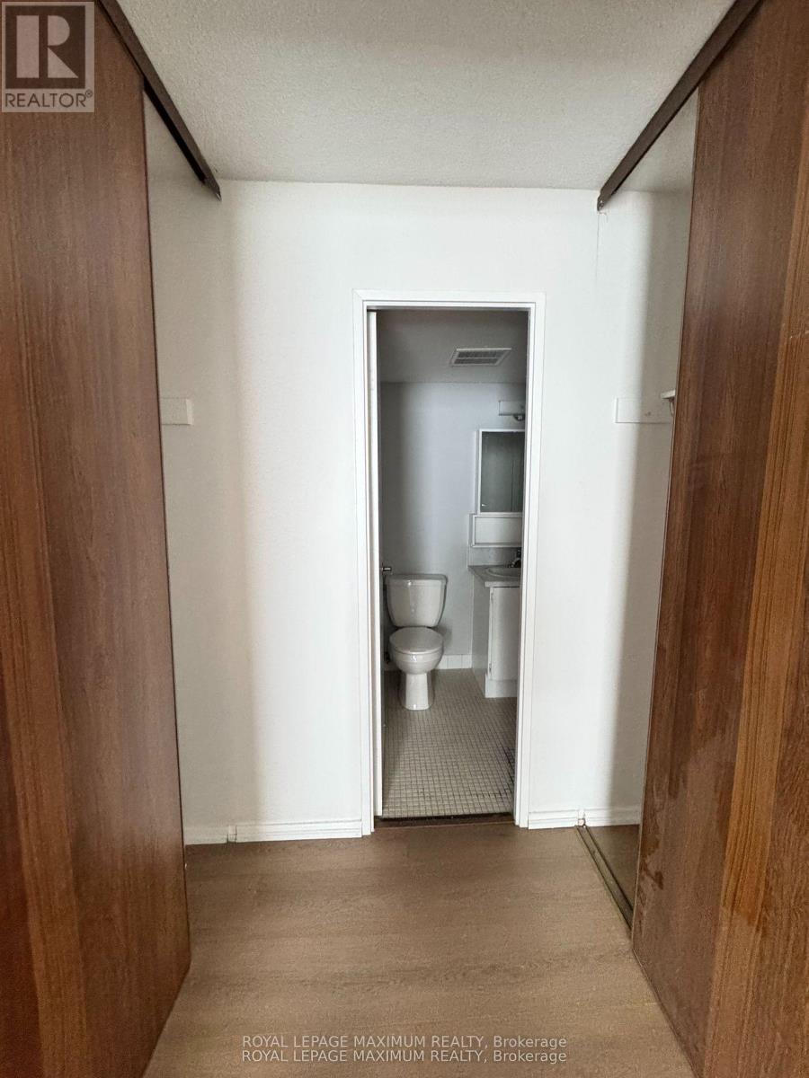 












1912 - 15 KENSINGTON ROAD

,
Brampton,




Ontario
L6T3W2

