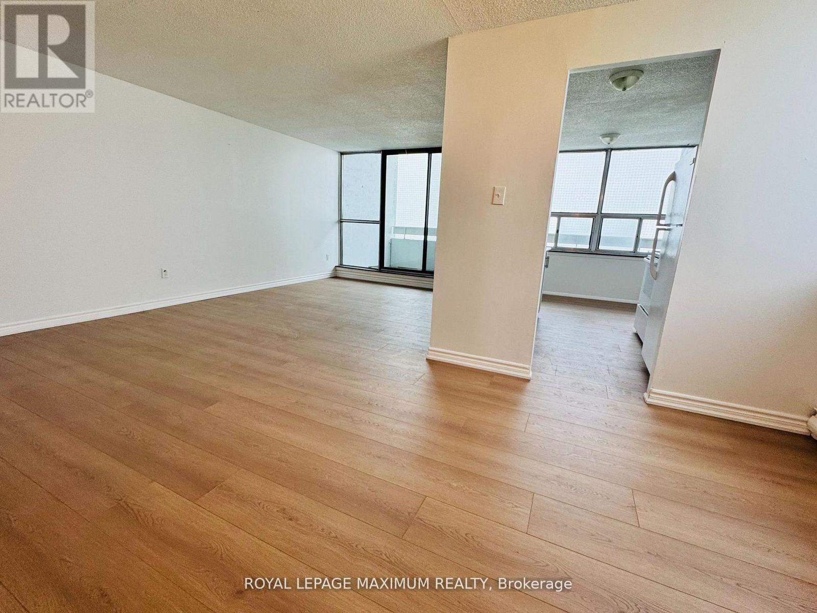 












1912 - 15 KENSINGTON ROAD

,
Brampton,




Ontario
L6T3W2

