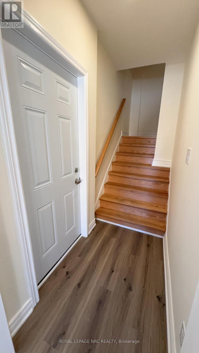 












4677 CRYSLER AVENUE

,
Niagara Falls (Downtown),




Ontario
L2E3V7

