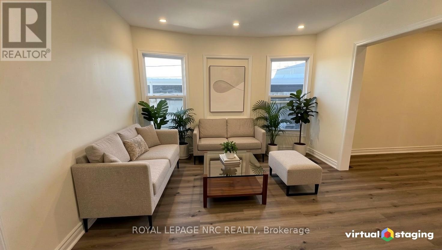 












4677 CRYSLER AVENUE

,
Niagara Falls (Downtown),




Ontario
L2E3V7

