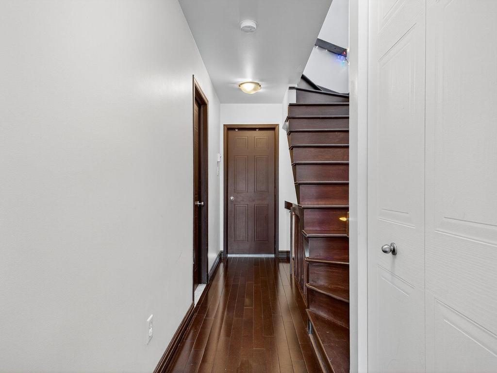 









6796Z


23e Avenue

,
Rosemont/La Petite-Patrie (Montréal),




QC
H1T4C5

