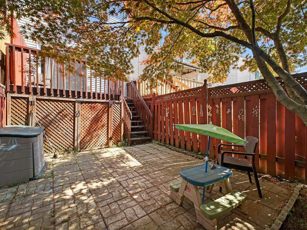 









6796Z


23e Avenue

,
Rosemont/La Petite-Patrie (Montréal),




QC
H1T4C5

