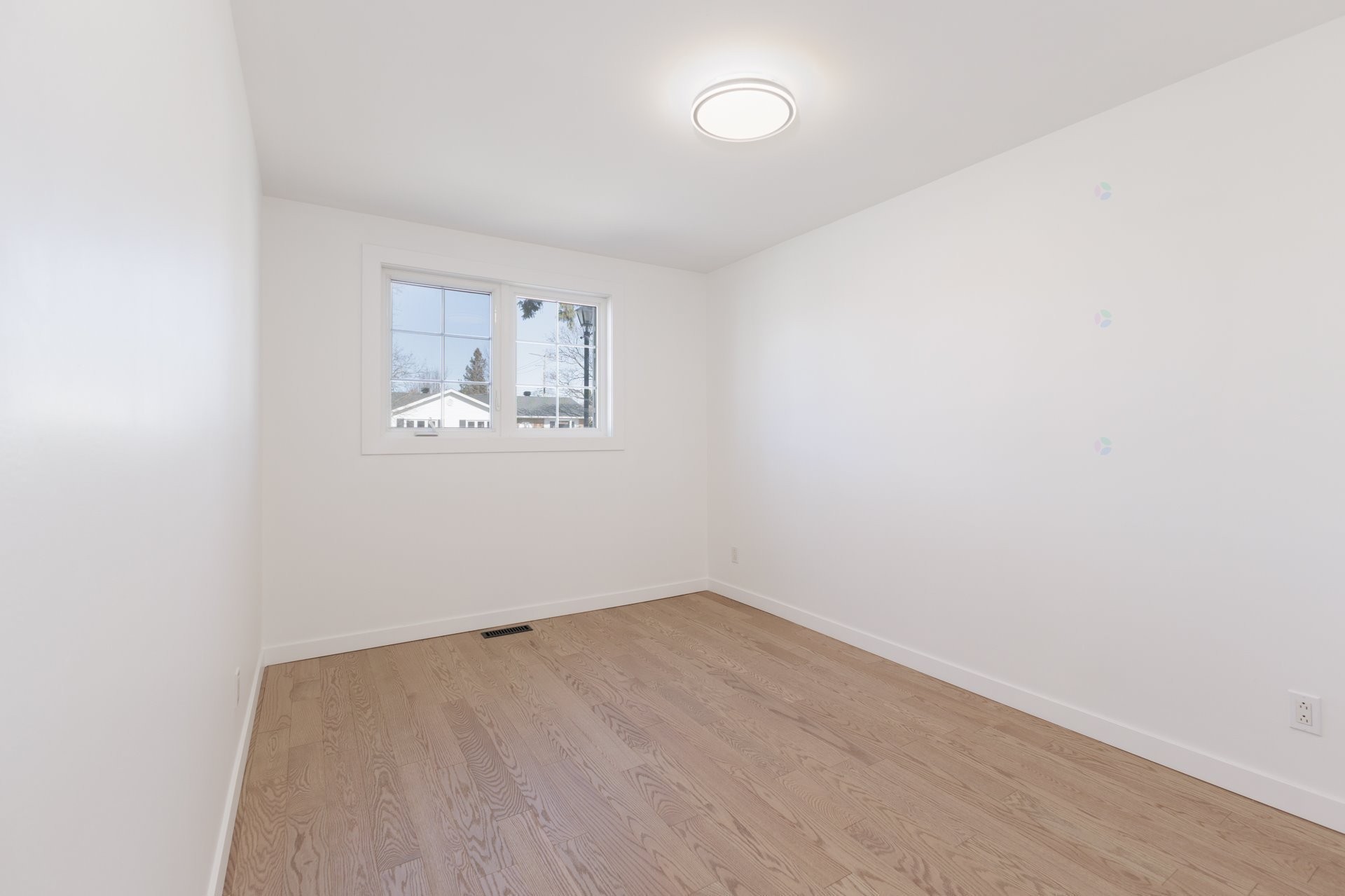 









17122


Boul. Brunswick

,
Kirkland,




QC
H9J1K8

