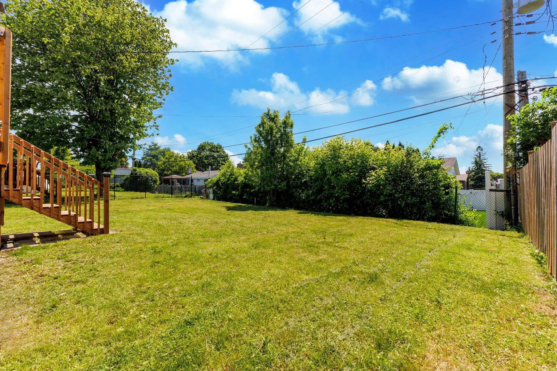 









17122


Boul. Brunswick

,
Kirkland,




QC
H9J1K8

