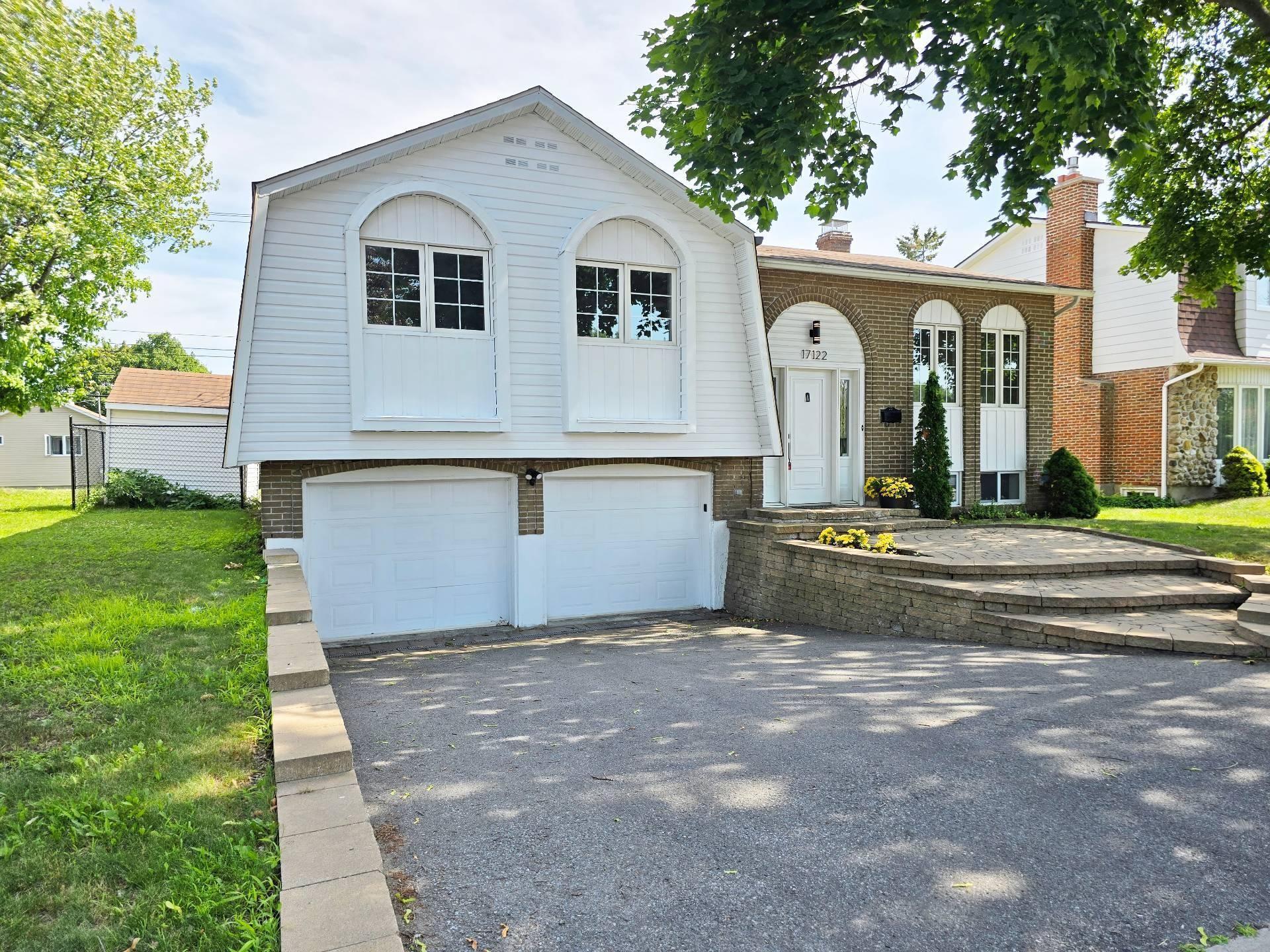 









17122


Boul. Brunswick

,
Kirkland,




QC
H9J1K8

