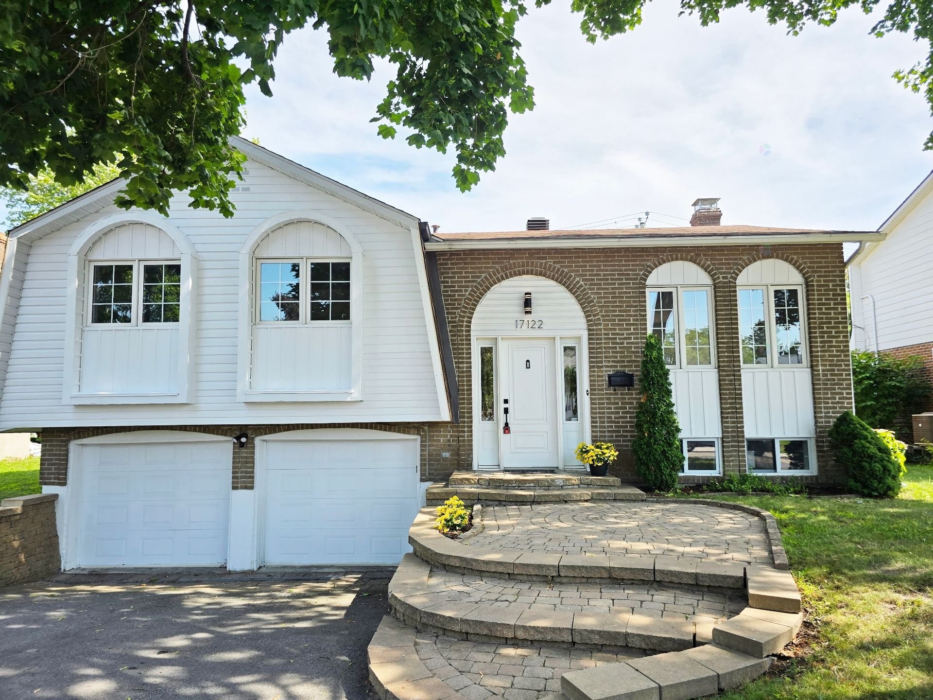 









17122


Boul. Brunswick

,
Kirkland,




QC
H9J1K8

