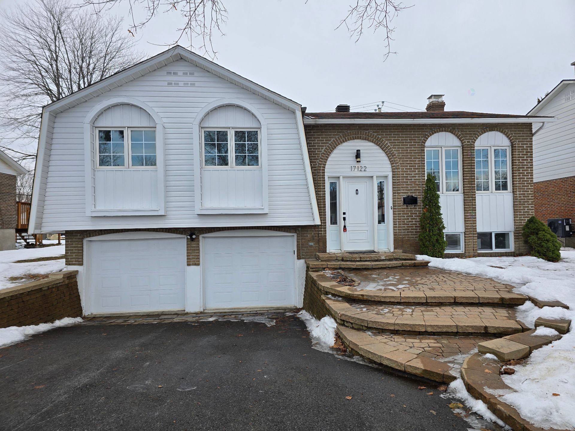 









17122


Boul. Brunswick

,
Kirkland,




QC
H9J1K8

