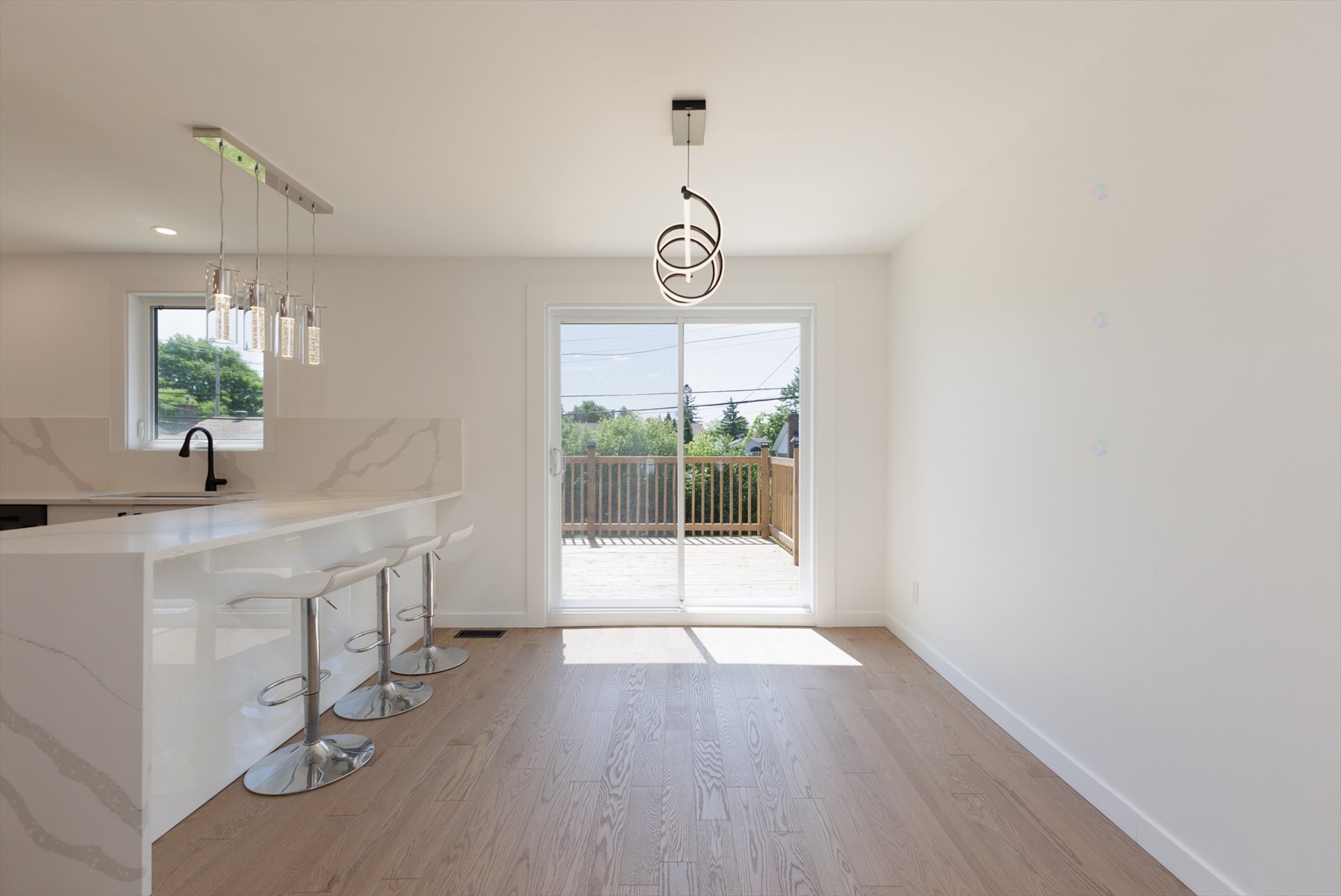 









17122


Boul. Brunswick

,
Kirkland,




QC
H9J1K8

