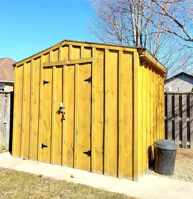 









147


Garden

Path,
Chatham,




ON
N7L 5M3

