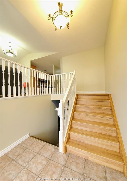 









147


Garden

Path,
Chatham,




ON
N7L 5M3

