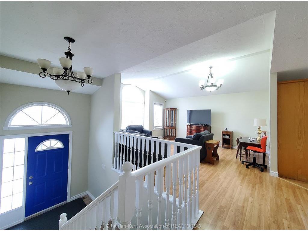 









147


Garden

Path,
Chatham,




ON
N7L 5M3

