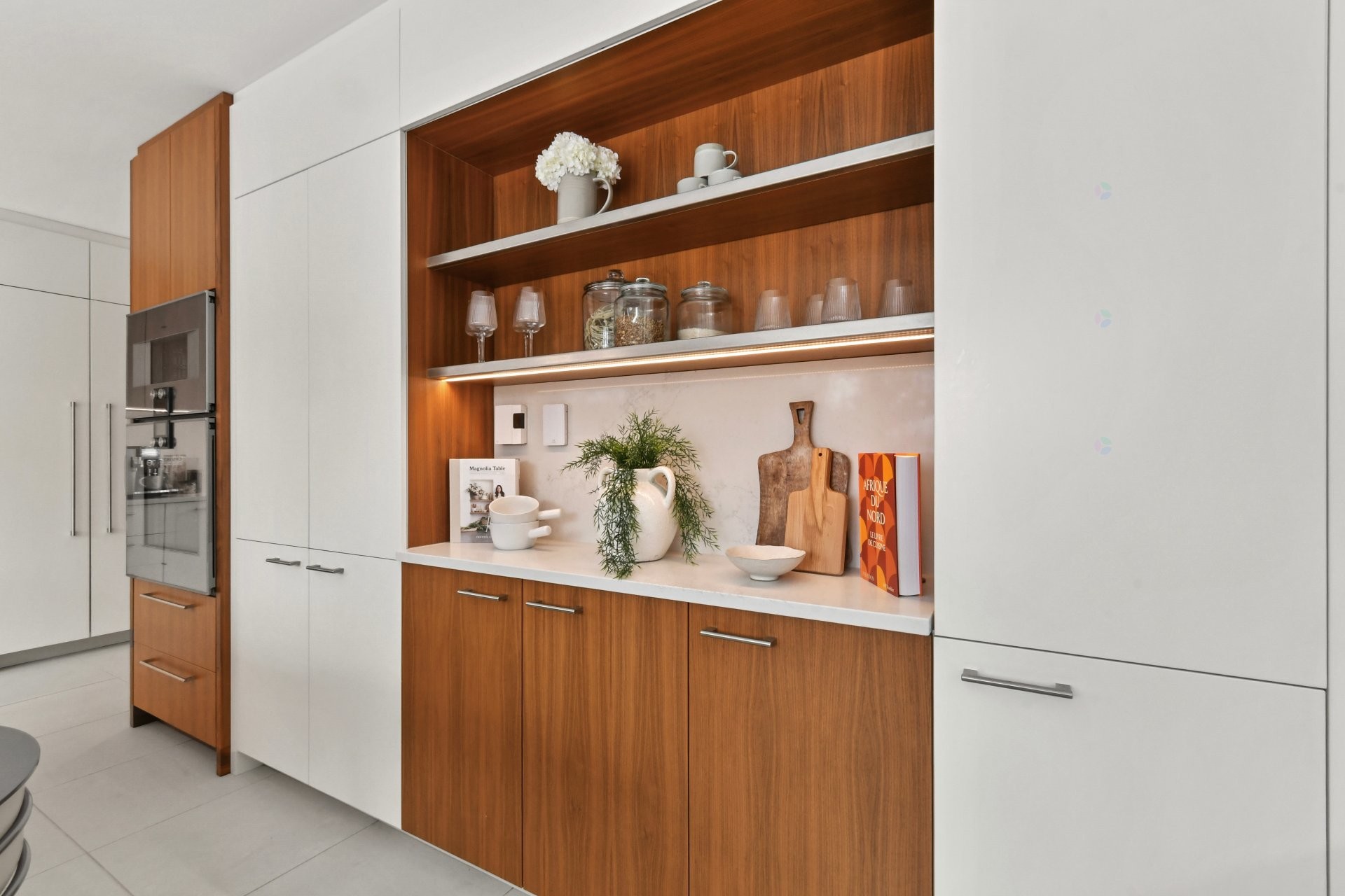 









1670


Ch. Markham

,
Mont-Royal,




QC
H3P3B2

