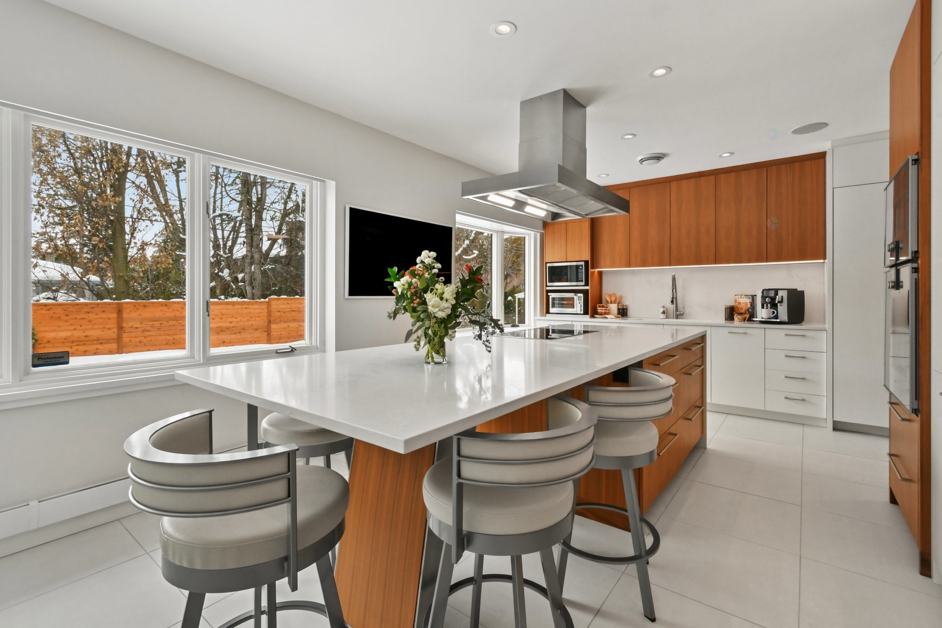 









1670


Ch. Markham

,
Mont-Royal,




QC
H3P3B2

