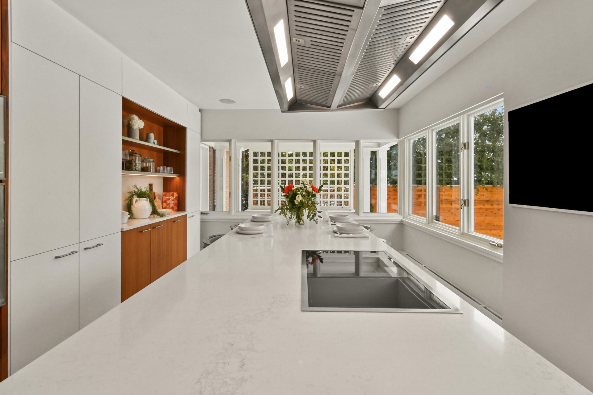 









1670


Ch. Markham

,
Mont-Royal,




QC
H3P3B2

