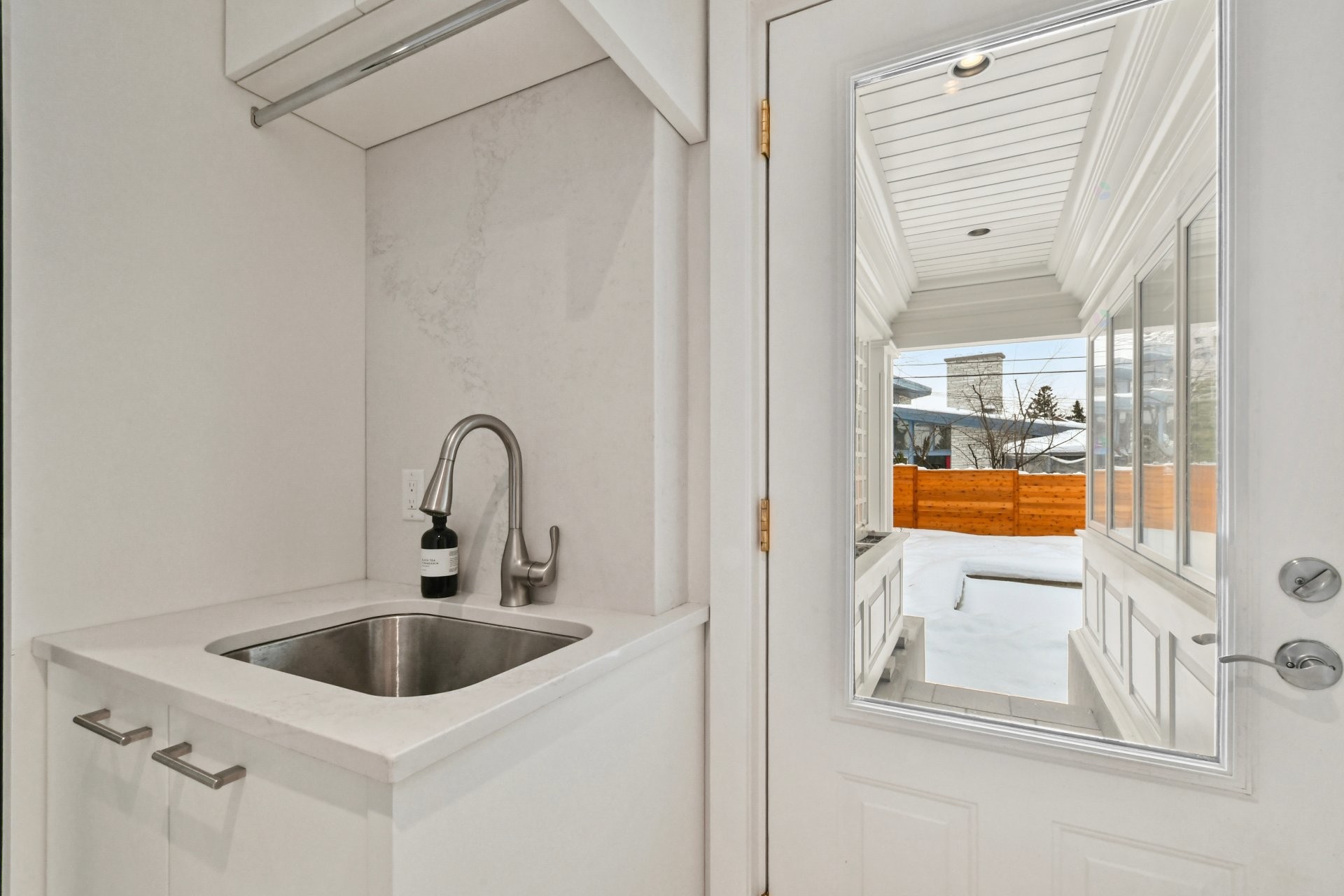 









1670


Ch. Markham

,
Mont-Royal,




QC
H3P3B2

