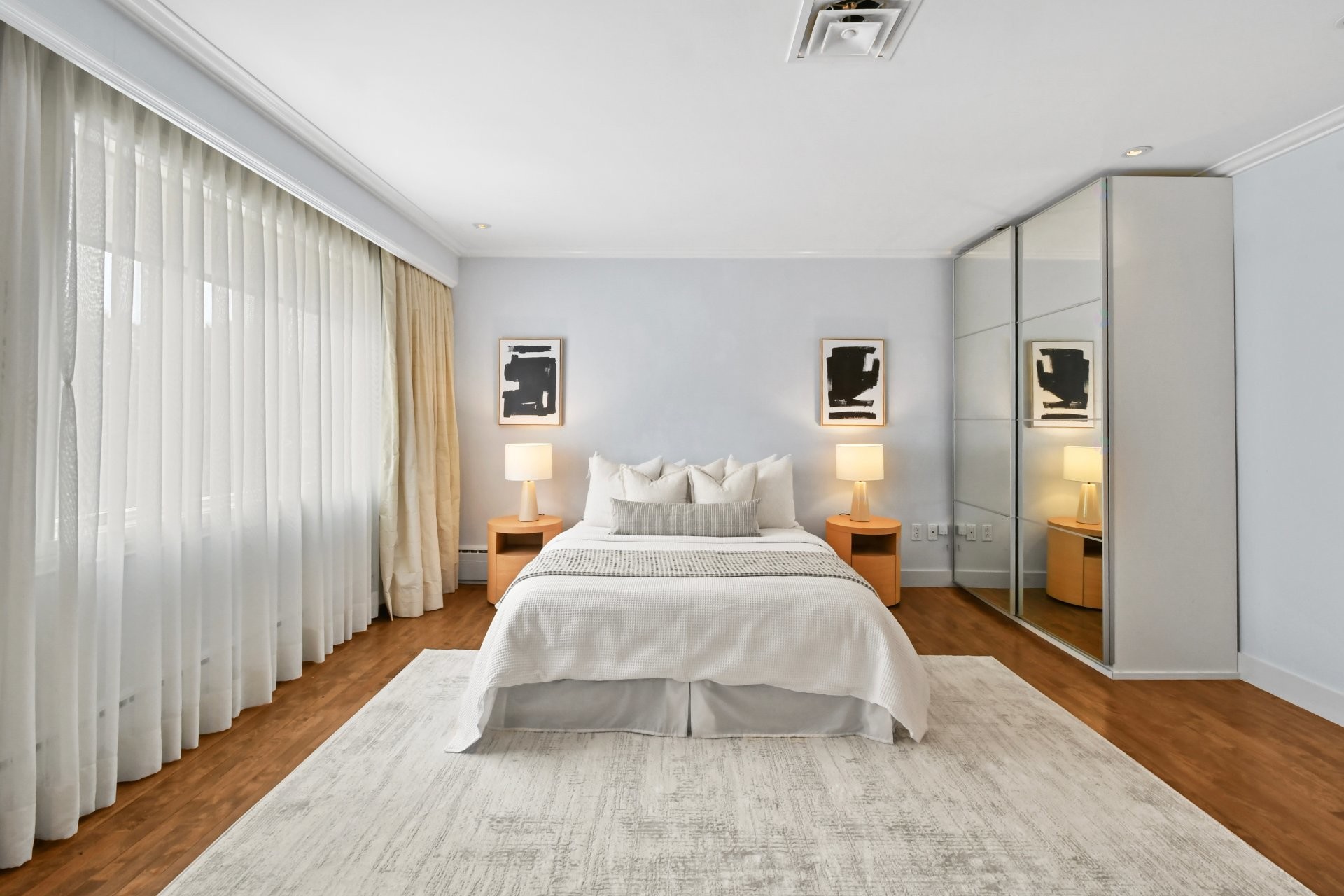 









1670


Ch. Markham

,
Mont-Royal,




QC
H3P3B2

