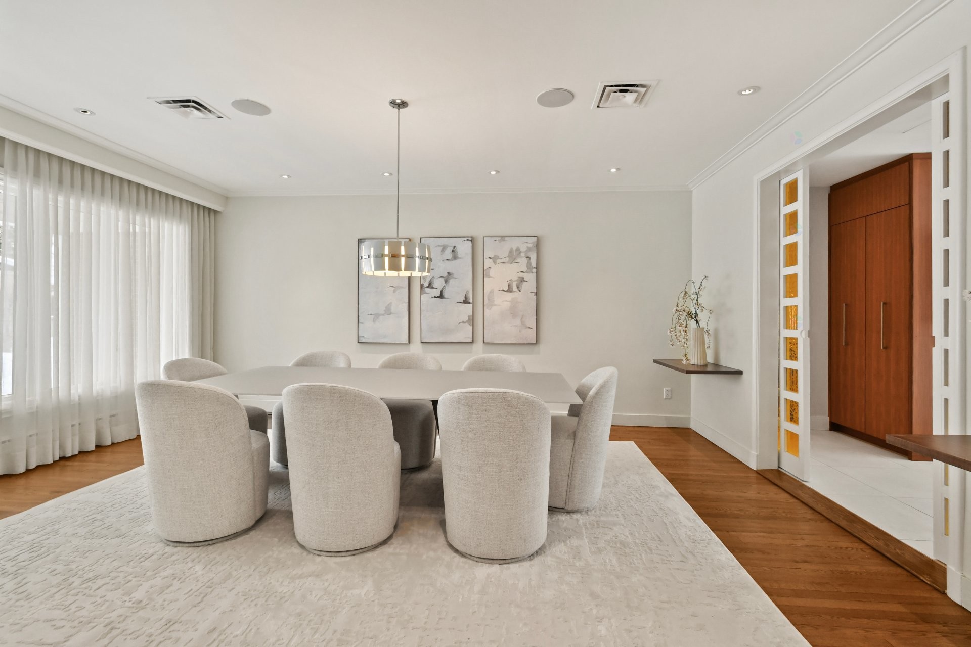 









1670


Ch. Markham

,
Mont-Royal,




QC
H3P3B2

