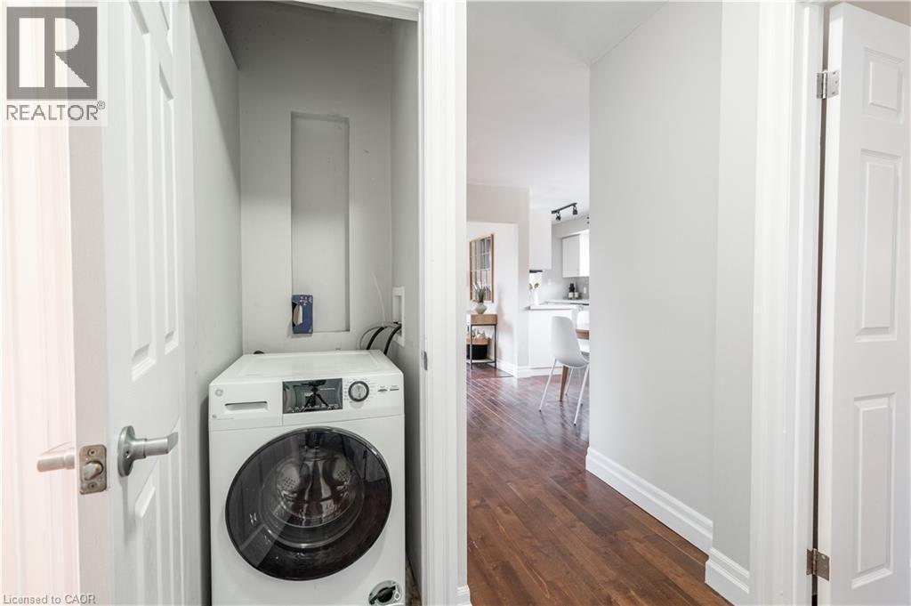 












34 BRIARWOOD Crescent Unit# Upper

,
Hamilton,




Ontario
L9C4B9

