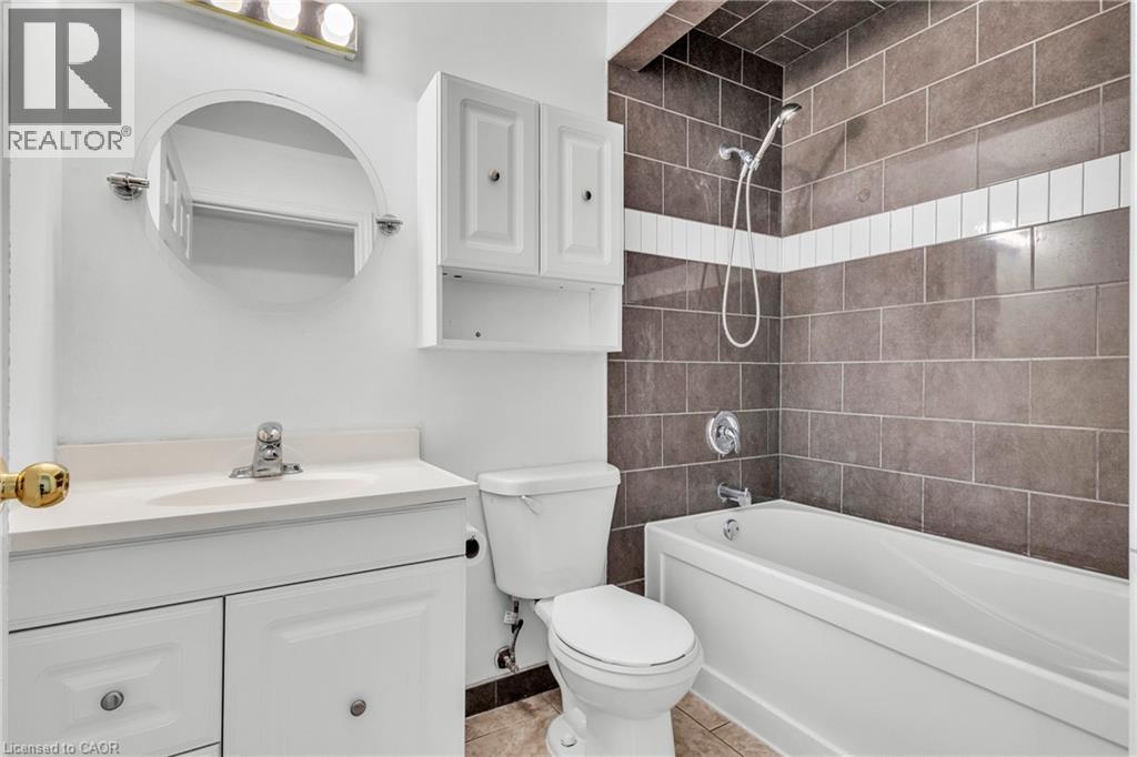 












119 CEDAR Street S Unit# 7

,
Kitchener,




Ontario
N2G3L6

