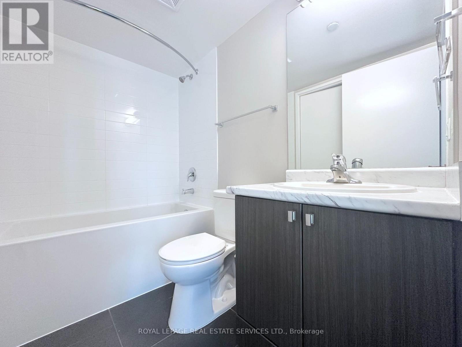 












702 - 561 SHERBOURNE STREET

,
Toronto,




Ontario
M4X0A1

