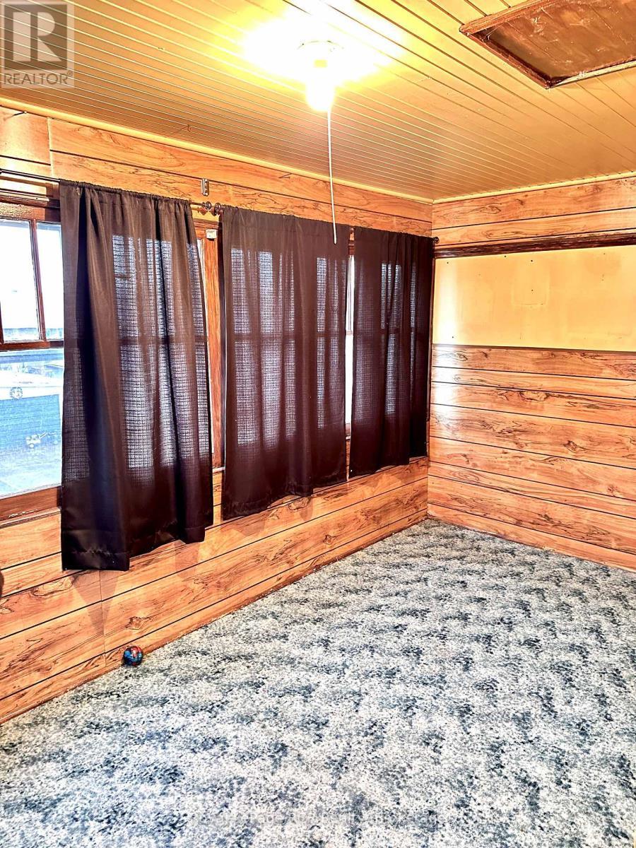 












462 12TH STREET

,
Hanover,




Ontario
N4N1V9

