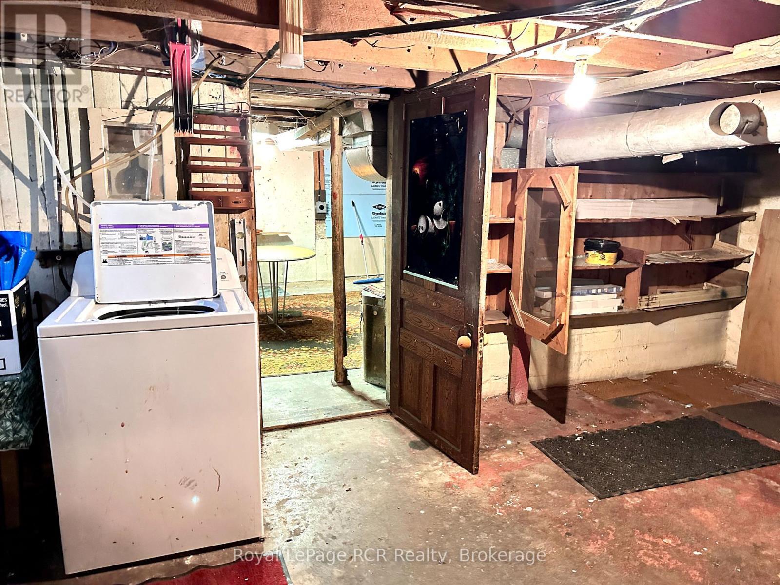 












462 12TH STREET

,
Hanover,




Ontario
N4N1V9

