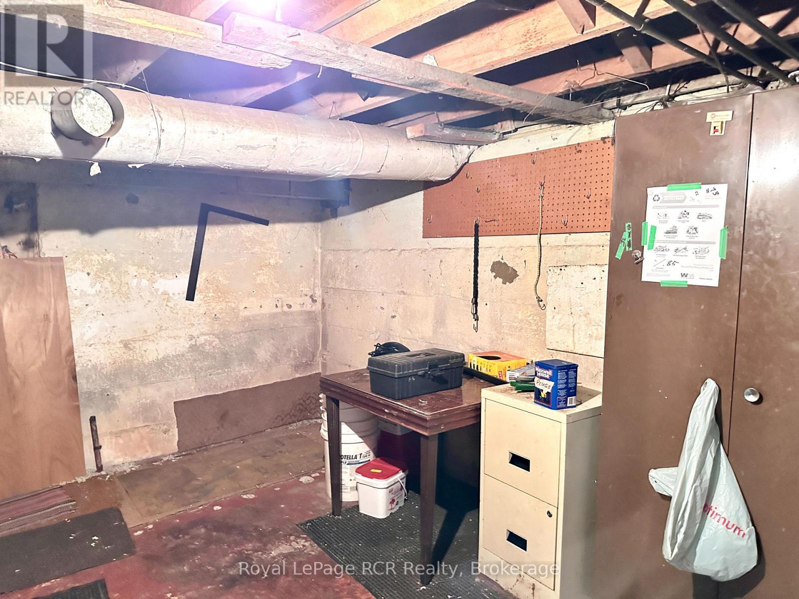 












462 12TH STREET

,
Hanover,




Ontario
N4N1V9

