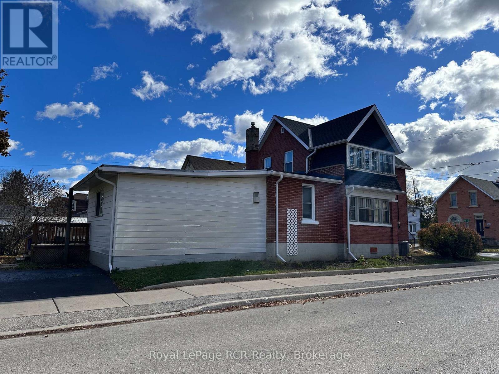 












462 12TH STREET

,
Hanover,




Ontario
N4N1V9

