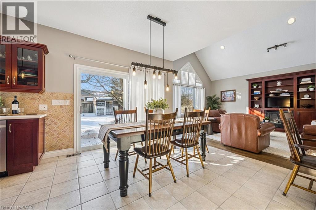 












44 CRANE Crescent

,
Elmira,




Ontario
N3B3M3

