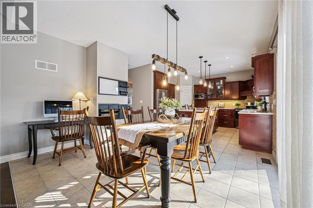 












44 CRANE Crescent

,
Elmira,




Ontario
N3B3M3

