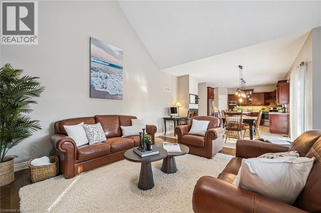 












44 CRANE Crescent

,
Elmira,




Ontario
N3B3M3

